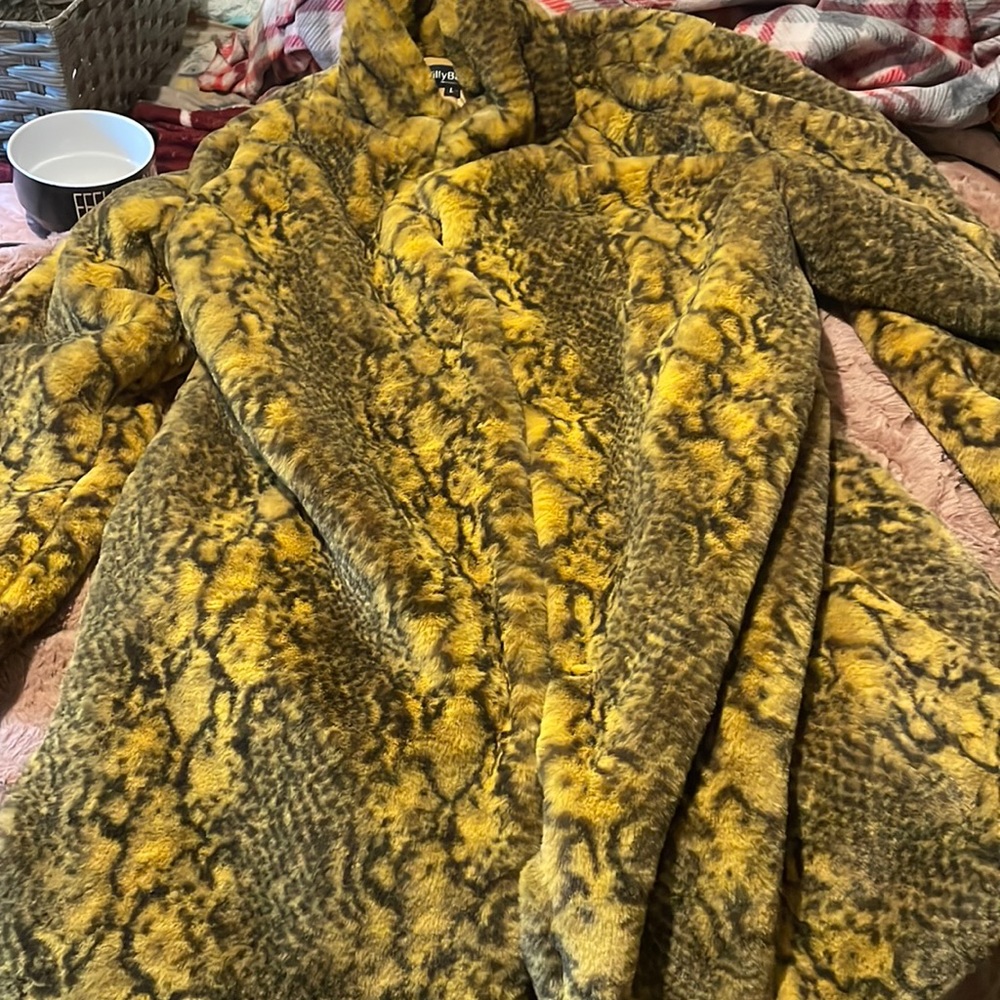 Patterned coat